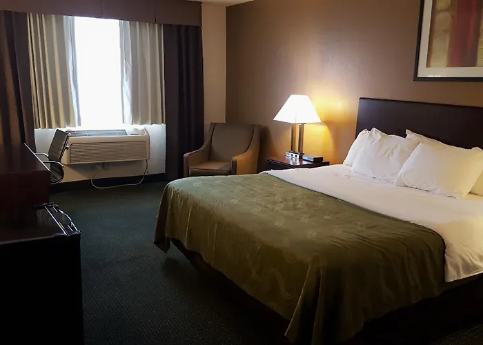 Best Ozark Mountain Hotels