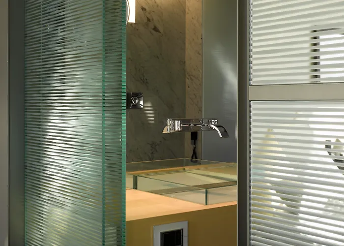 Experience the Comfort and Charm of Naples Best Hotels