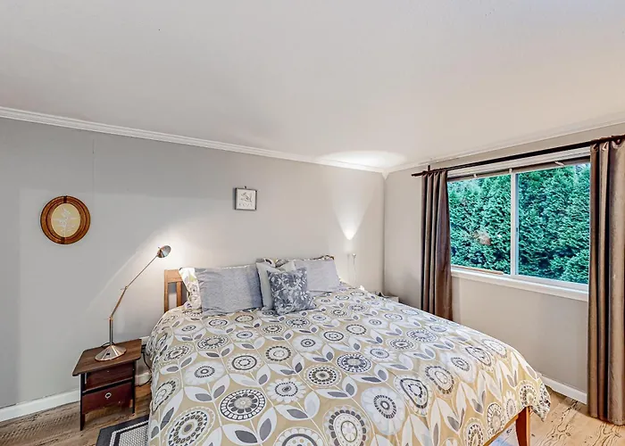 Premier Eco-Friendly Hotel in Vibrant Des Moines