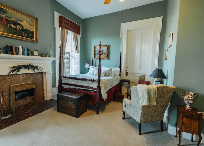 Best Springfield Hotels