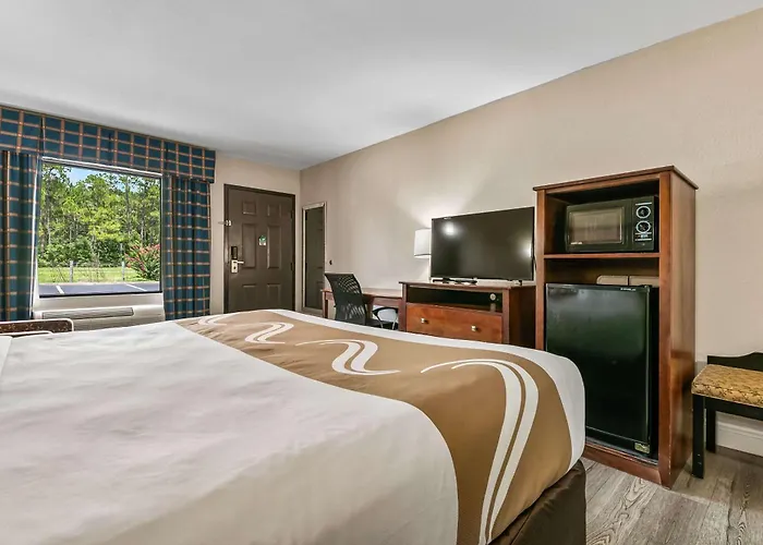 Best Hotels in Quincy