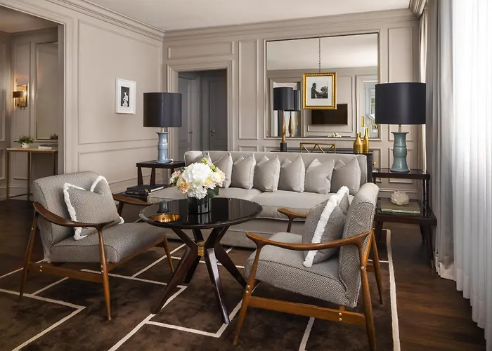 Top Luxury Hotels in Florence for an Unforgettable Experience