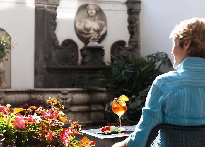 Naples Best Hotels