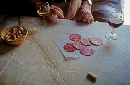Eating tapas, Casa Manteca Tavern, Cadiz, Andalucia, Spain
