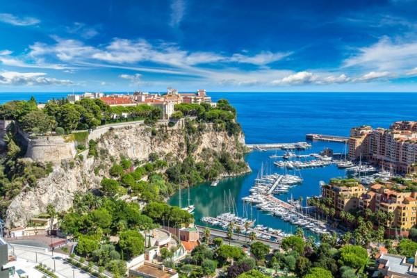 Veduta panoramica di Monte Carlo, Monaco.©S-F/Shutterstock