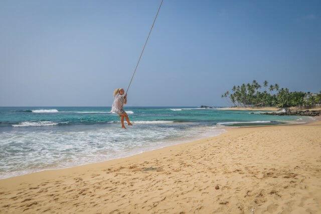 Sri Lanka Urlaub Straende Schaukel Unawatuna